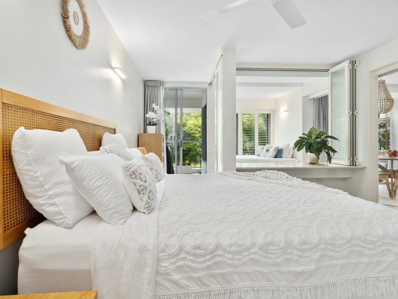 2210/2-22 Veivers Road, Palm Cove QLD 4879