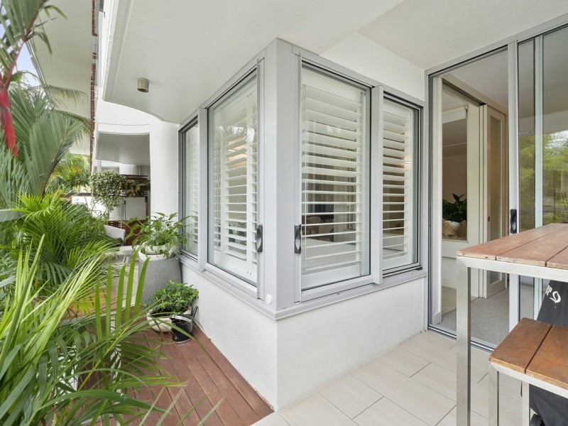 2210/2-22 Veivers Road, Palm Cove QLD 4879