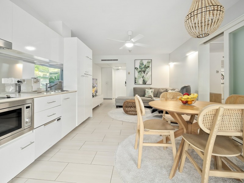 2210/2-22 Veivers Road, Palm Cove QLD 4879