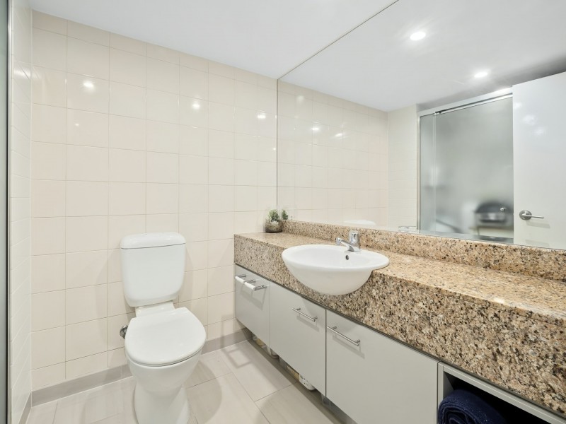 2210/2-22 Veivers Road, Palm Cove QLD 4879