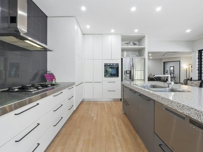 3 Turtle Close, Clifton Beach QLD 4879