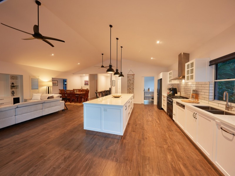 147 Arlington Esplanade, Clifton Beach QLD 4879