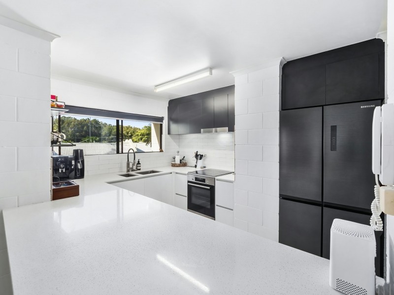 Unit 10/22-24 Rutherford St, Yorkeys Knob QLD 4878