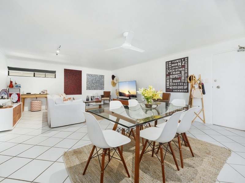 Unit 10/22-24 Rutherford St, Yorkeys Knob QLD 4878