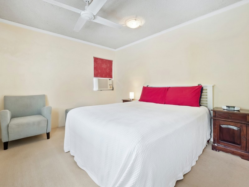 4/6 Deauville Close, Yorkeys Knob QLD 4878