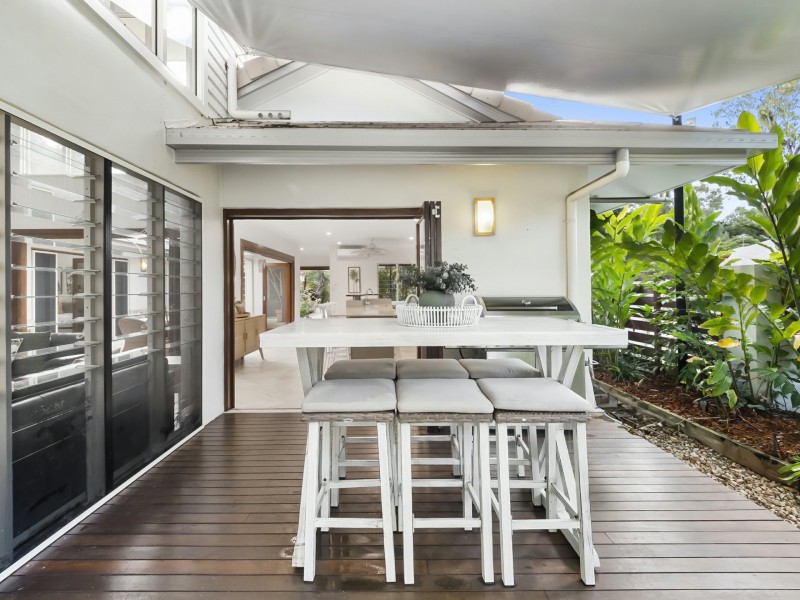 1 Muller Street, Palm Cove QLD 4879