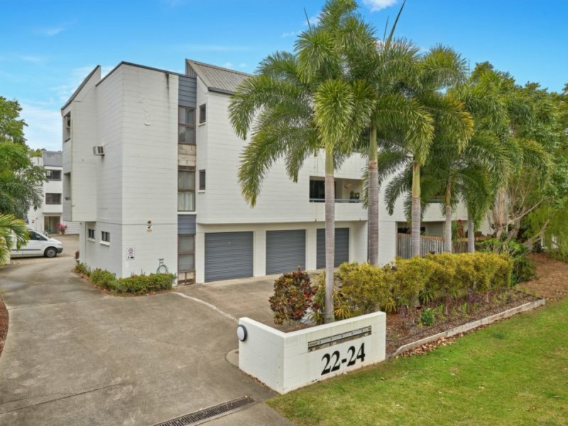 8/22-24 Rutherford Street, Yorkeys Knob QLD 4878