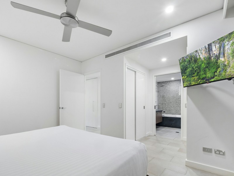 232-233/5 Triton Street, Palm Cove QLD 4879