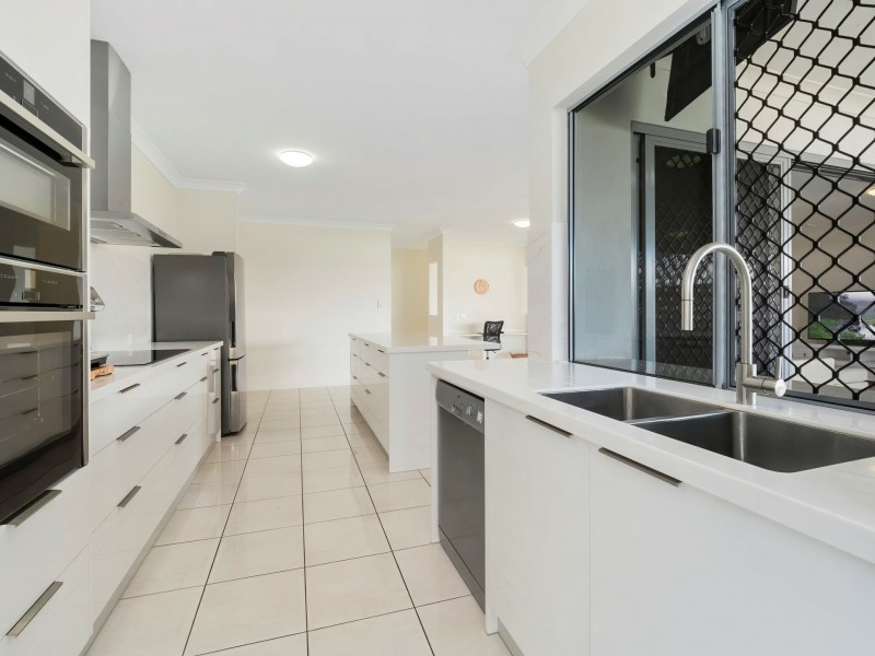 3 Gurrumbah Link, Smithfield QLD 4878