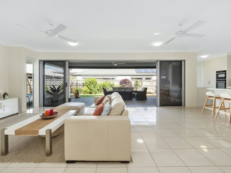 3 Gurrumbah Link, Smithfield QLD 4878