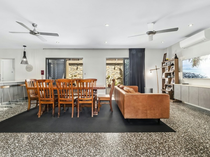 21 Hideaway Close, Palm Cove QLD 4879
