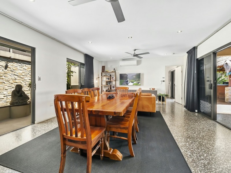 21 Hideaway Close, Palm Cove QLD 4879
