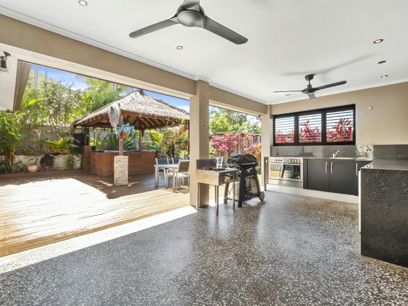 21 Hideaway Close, Palm Cove QLD 4879