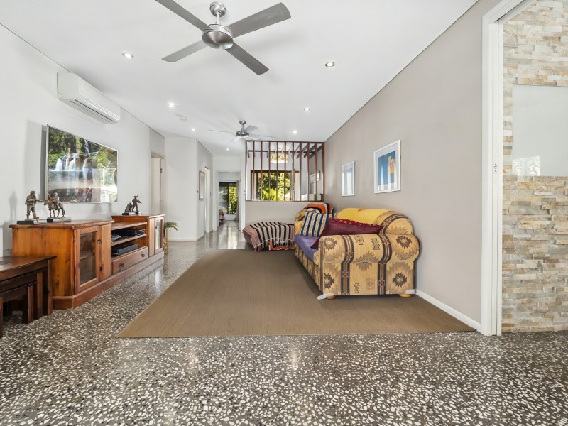 21 Hideaway Close, Palm Cove QLD 4879