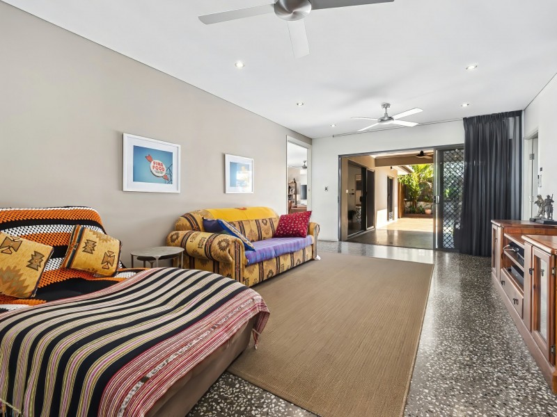 21 Hideaway Close, Palm Cove QLD 4879