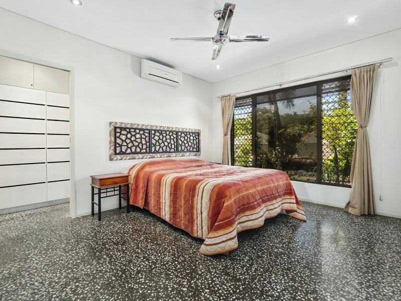 21 Hideaway Close, Palm Cove QLD 4879