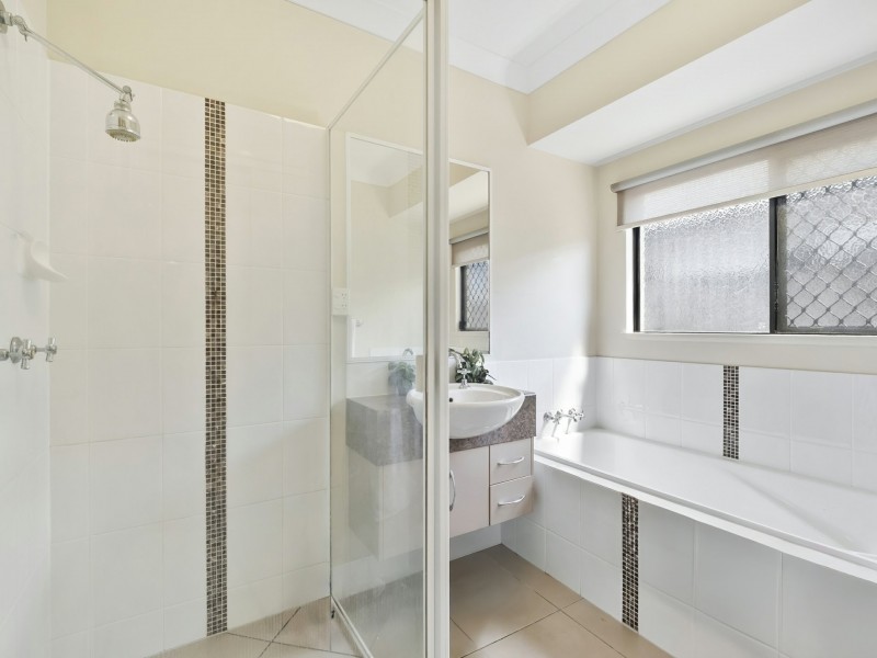 30 Thooleer Vista, Trinity Park QLD 4879
