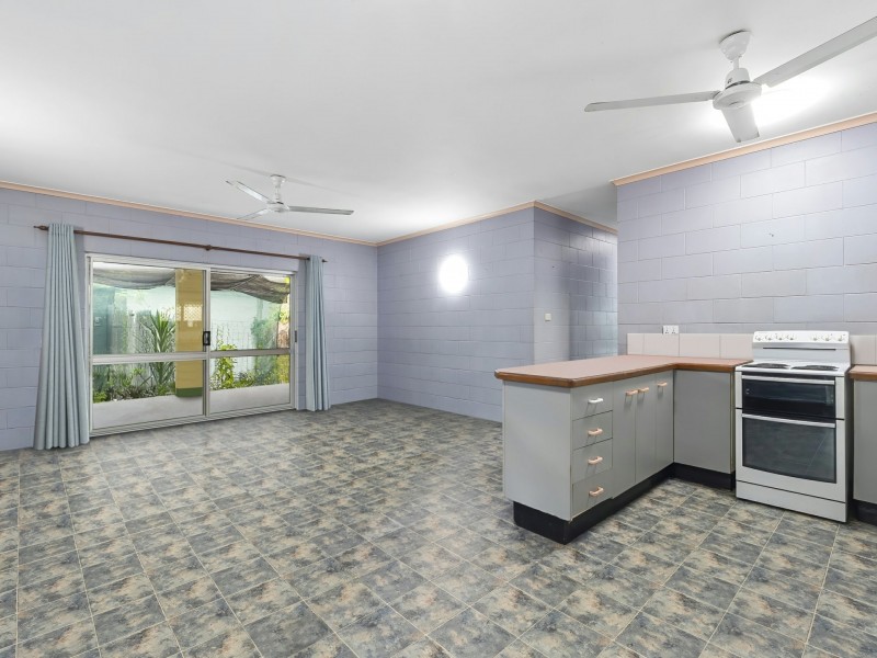 422 Varley Street, Yorkeys Knob QLD 4878