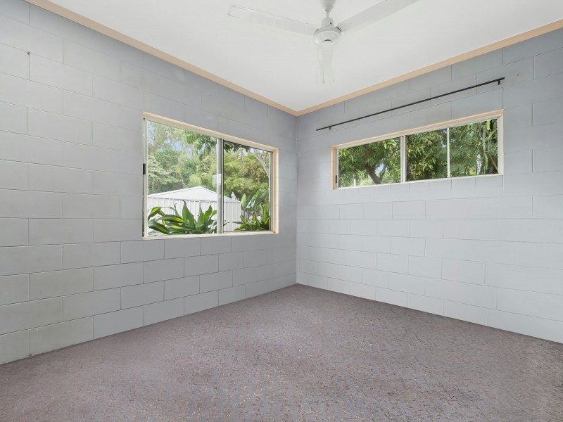 422 Varley Street, Yorkeys Knob QLD 4878