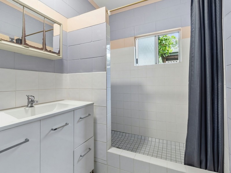 422 Varley Street, Yorkeys Knob QLD 4878
