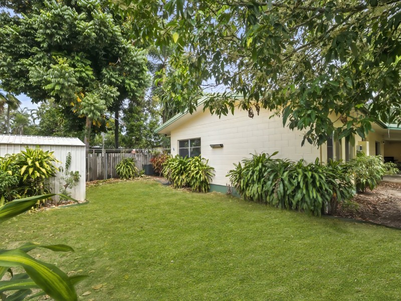 422 Varley Street, Yorkeys Knob QLD 4878