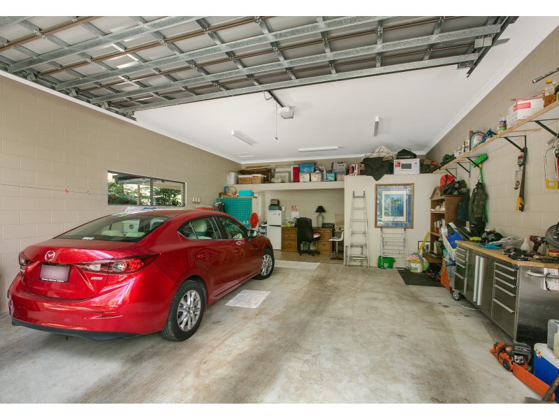 1781 Captain Cook Highway, Clifton Beach QLD 4879