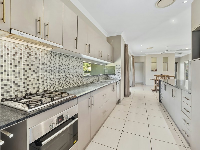 14/14 The Entrance, Kewarra Beach QLD 4879