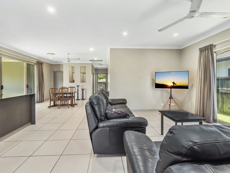 14/14 The Entrance, Kewarra Beach QLD 4879
