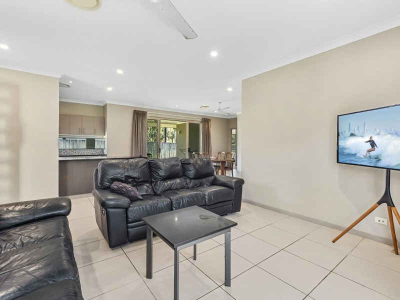 14/14 The Entrance, Kewarra Beach QLD 4879