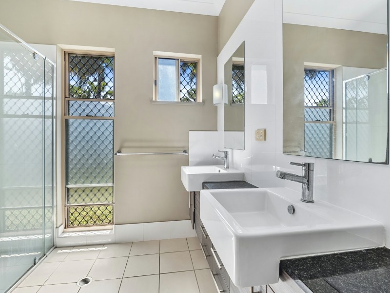 14/14 The Entrance, Kewarra Beach QLD 4879