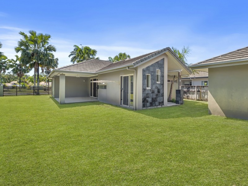 14/14 The Entrance, Kewarra Beach QLD 4879