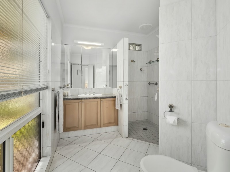 71-73 Upolu Esplanade, Clifton Beach QLD 4879