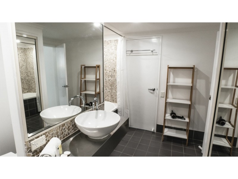 50/81-85 Cedar Road, Palm Cove QLD 4879