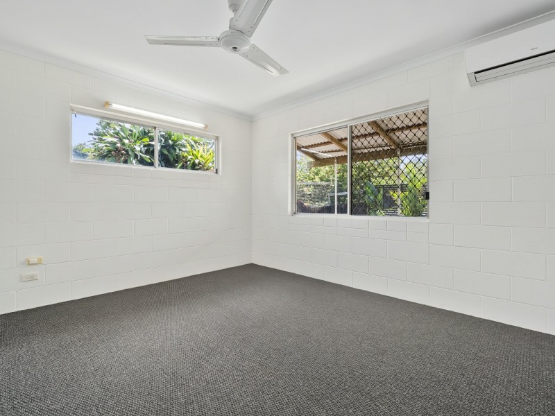 397 Varley Street, Yorkeys Knob QLD 4878