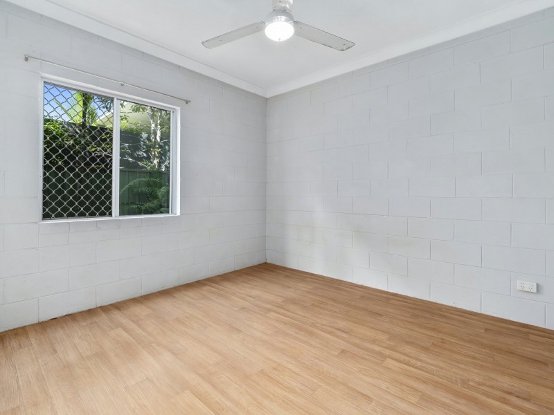 8/527-529 Varley Street, Yorkeys Knob QLD 4878