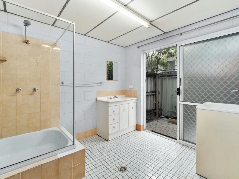 8/527-529 Varley Street, Yorkeys Knob QLD 4878