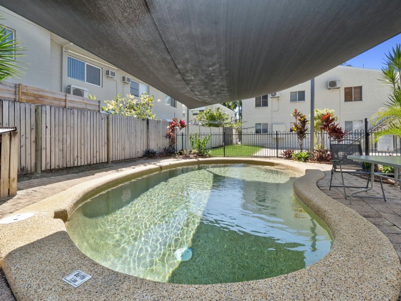 8/527-529 Varley Street, Yorkeys Knob QLD 4878