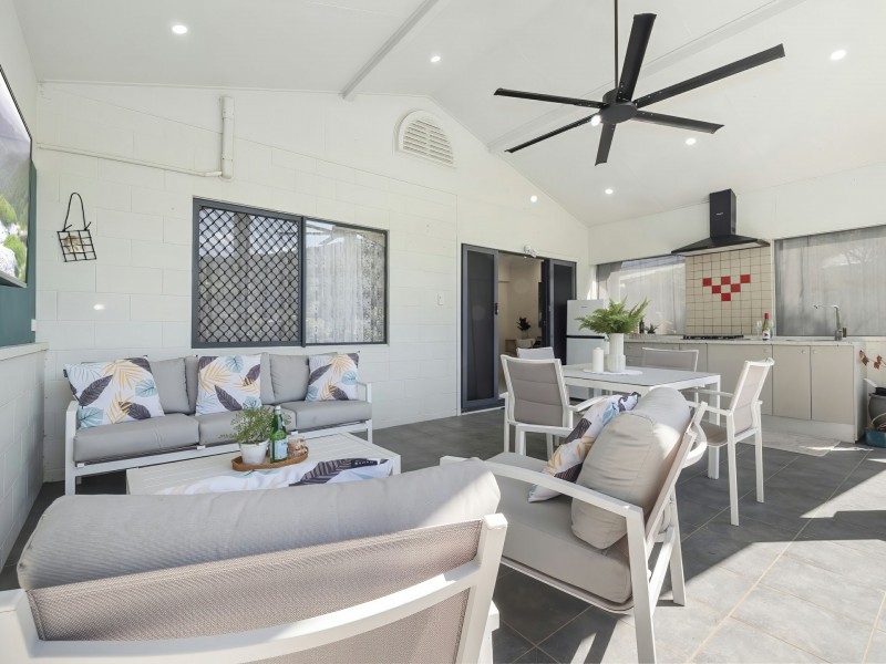 95/2-6 Lake Placid Road, Caravonica QLD 4878