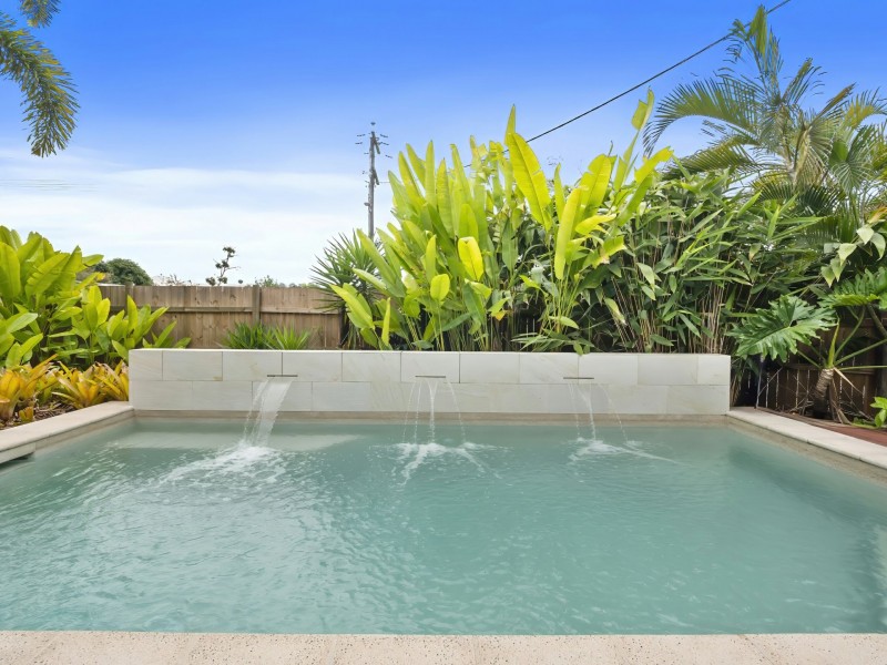 2/1-3 Jules Street, Kewarra Beach QLD 4879