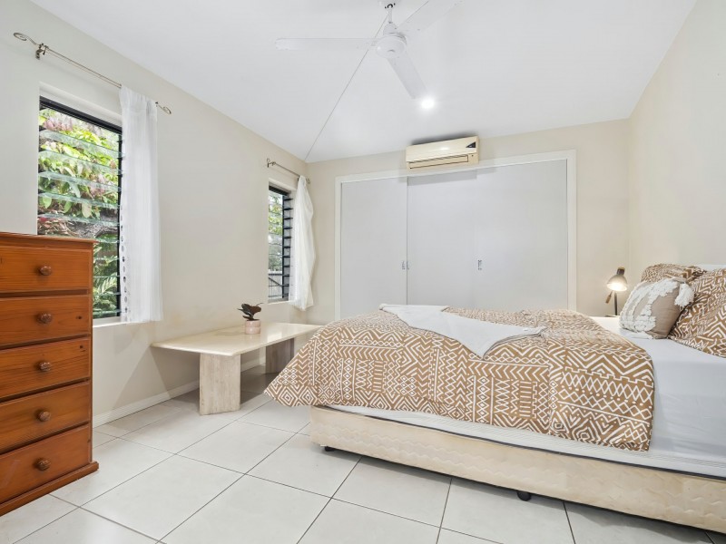 2/1-3 Jules Street, Kewarra Beach QLD 4879
