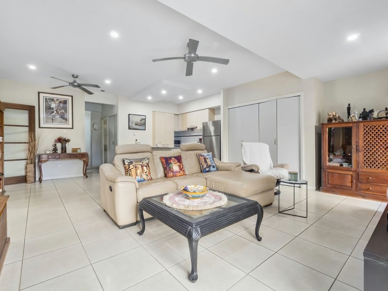 2/1-3 Jules Street, Kewarra Beach QLD 4879