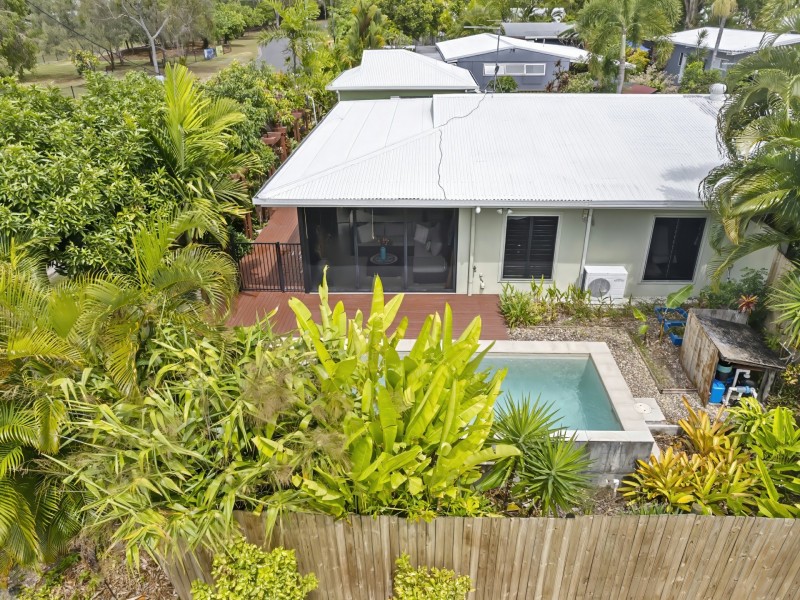 2/1-3 Jules Street, Kewarra Beach QLD 4879