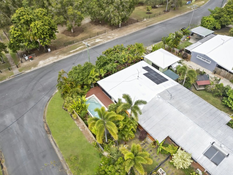 2/1-3 Jules Street, Kewarra Beach QLD 4879