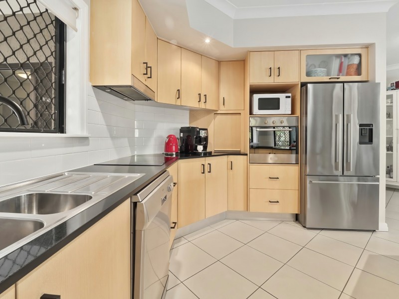 3/11 Rutherford Street, Yorkeys Knob QLD 4878