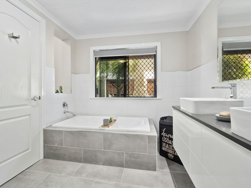 3/11 Rutherford Street, Yorkeys Knob QLD 4878