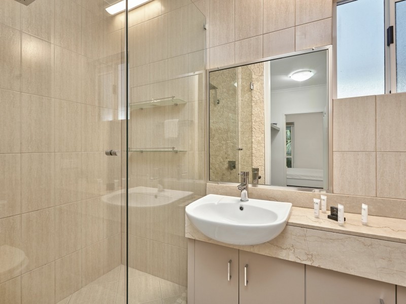 242/305 Coral Coast Drive, Palm Cove QLD 4879