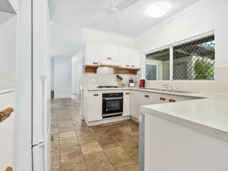 37 Sidlaw Street, Smithfield QLD 4878