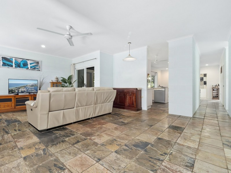 37 Sidlaw Street, Smithfield QLD 4878