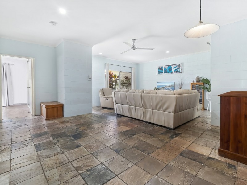37 Sidlaw Street, Smithfield QLD 4878