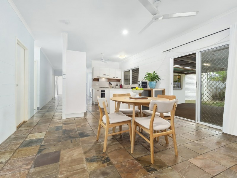 37 Sidlaw Street, Smithfield QLD 4878
